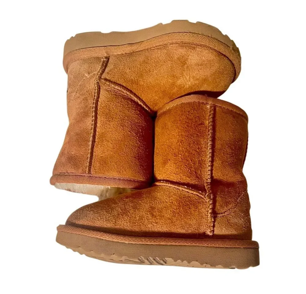 UGG Classic Short Boots Chestnut Suede W Plush Exposed Sheepskin Collar Sz 8 T